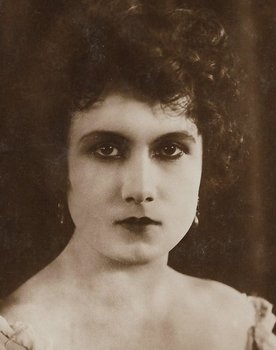 Suzanne Delmas