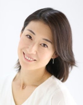 Shiomi Maho as An author