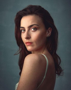 Marie-Claire Wood as Cassie