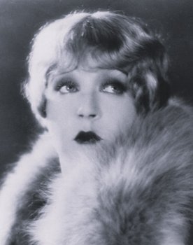 Mae Murray as Daisy / Violet White