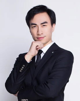 Wen Ruqing as 许仙