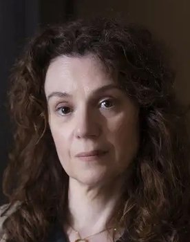 Peggy Trikalioti as Girl with red hair