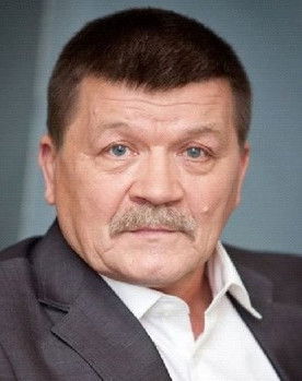 Georgiy Nikolaenko as Юрий