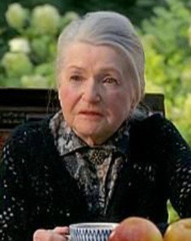 Irina Sokolova as Бабушка