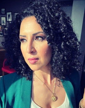 Randa Al Mohandes as دينا