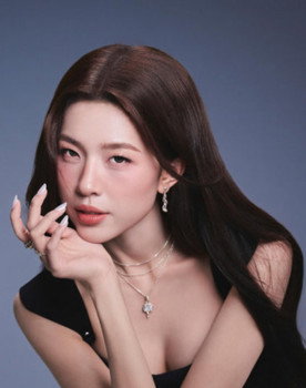Diễm Hằng Lamoon as Út Liên