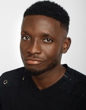 Chimezie Imo as 