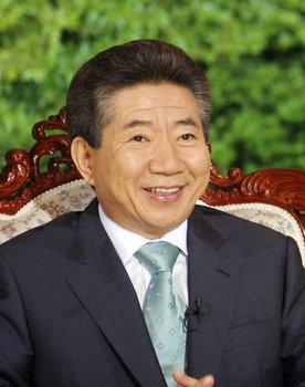 Roh Moo-hyun as 