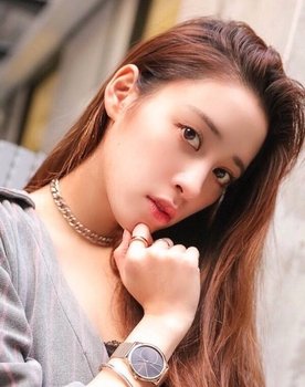 Nini Ou-Yang
