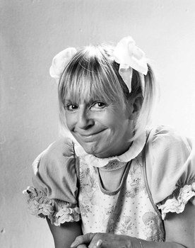 Ursula Schaeppi as 