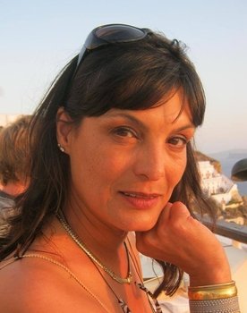 Foziah Davidson as Dalia