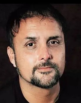 Mario Navarro as Felipe