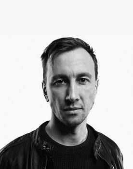 Rustem Bulatov as Вокалист