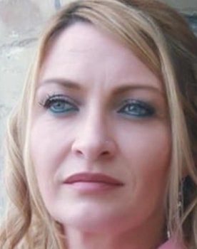 Dana Ceci as Francesca