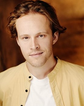 Curtis Clarke as Cody