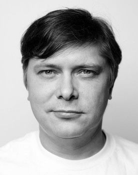 Aleksandr Anisimov as Волчек