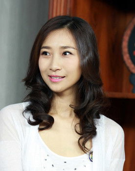 Wang Jundi as Zheng Yihong