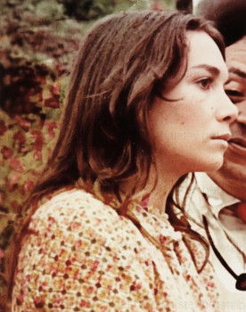 Célia Olga as Lúcia