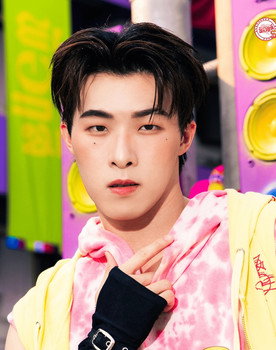 Pannathorn Jirasart as Wong