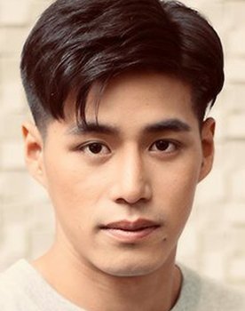 Pun Chatpong Harnharuiharn