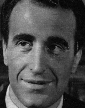 Umberto Alivernini as Umberto (uncredited)