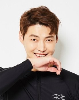 Lee Kyu-young as Tak Sung-goo