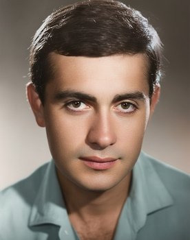 Özden Çelik as YABAN ALİ