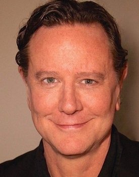 Judge Reinhold as Walter