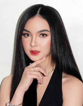 Kai Montinola as Rizza