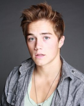 My Stepbrother Is a Vampire!?!
