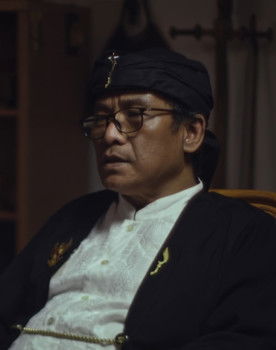 Aris Kurniawan as Kang Aris