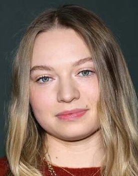 Mia Threapleton