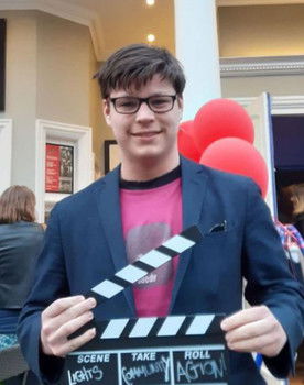 Oscar Brett Archibald as Xavier