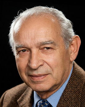 Bozkurt Kuruç as George