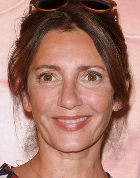 Valérie Karsenti as Fabienne
