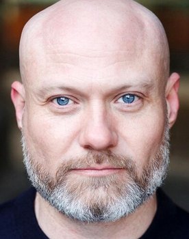 Chris Hoyle as Leon