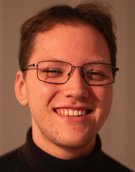 Alexander Schleich as Sun (Writer)