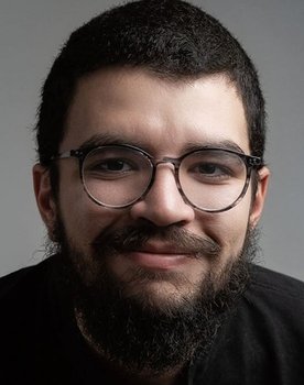 Diego Arango as Sergio