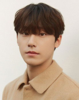 Lee Do-hyun as Choi Kang-ho