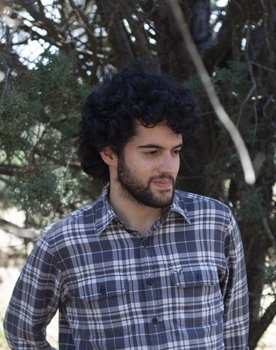 Luis Paul as Padre