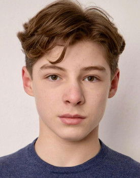 Mark Albert Savickij as Tom