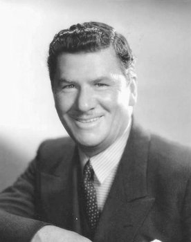 George Bancroft as 'Bull' Weed