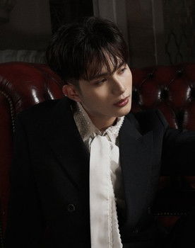 Winston Pineda as Self - Contestant