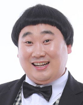 Kim Won-gu as 