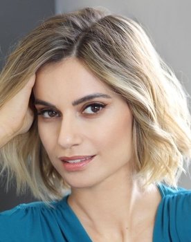 Norma Ruiz as Ana