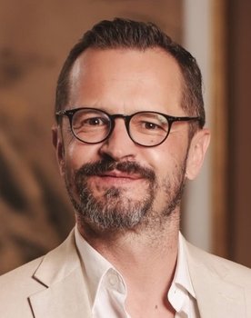 Gustav Gerdener as Ivan