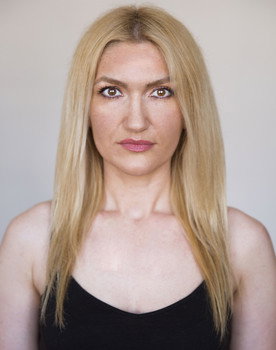 Radomirka Šarić as Desanka - Milojeva ćerka