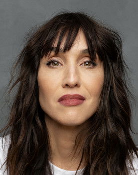 Bianca Gervais as Juliette Newton