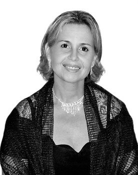Selma Sotillari as Tefta