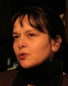 Ülkü Akbaba as Eleni